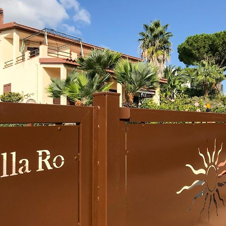 Villa Ro Porto Columbu - Perd'E Sali Esterno foto